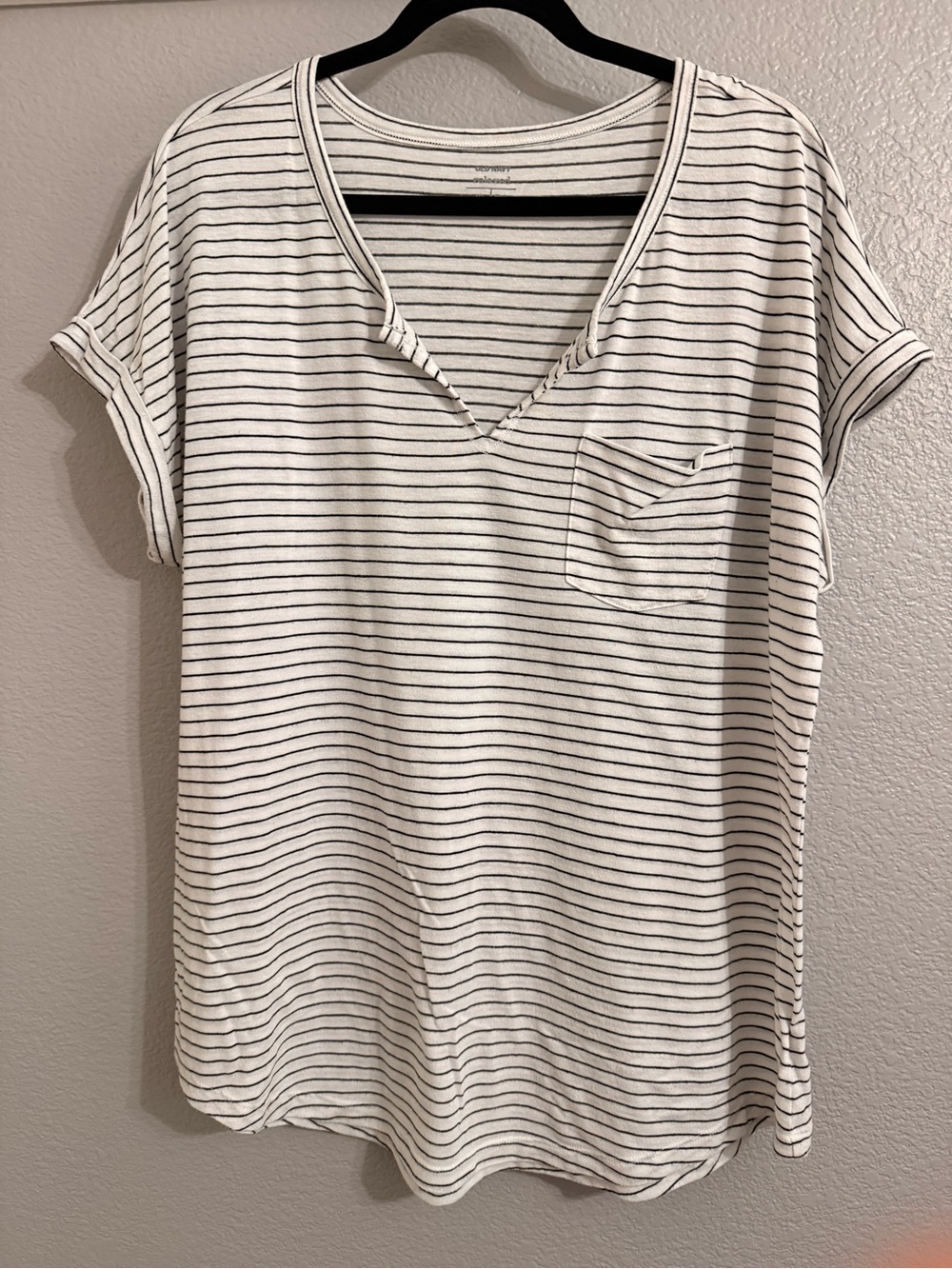 Old Navy Relaxed Striped Tee in White and Black